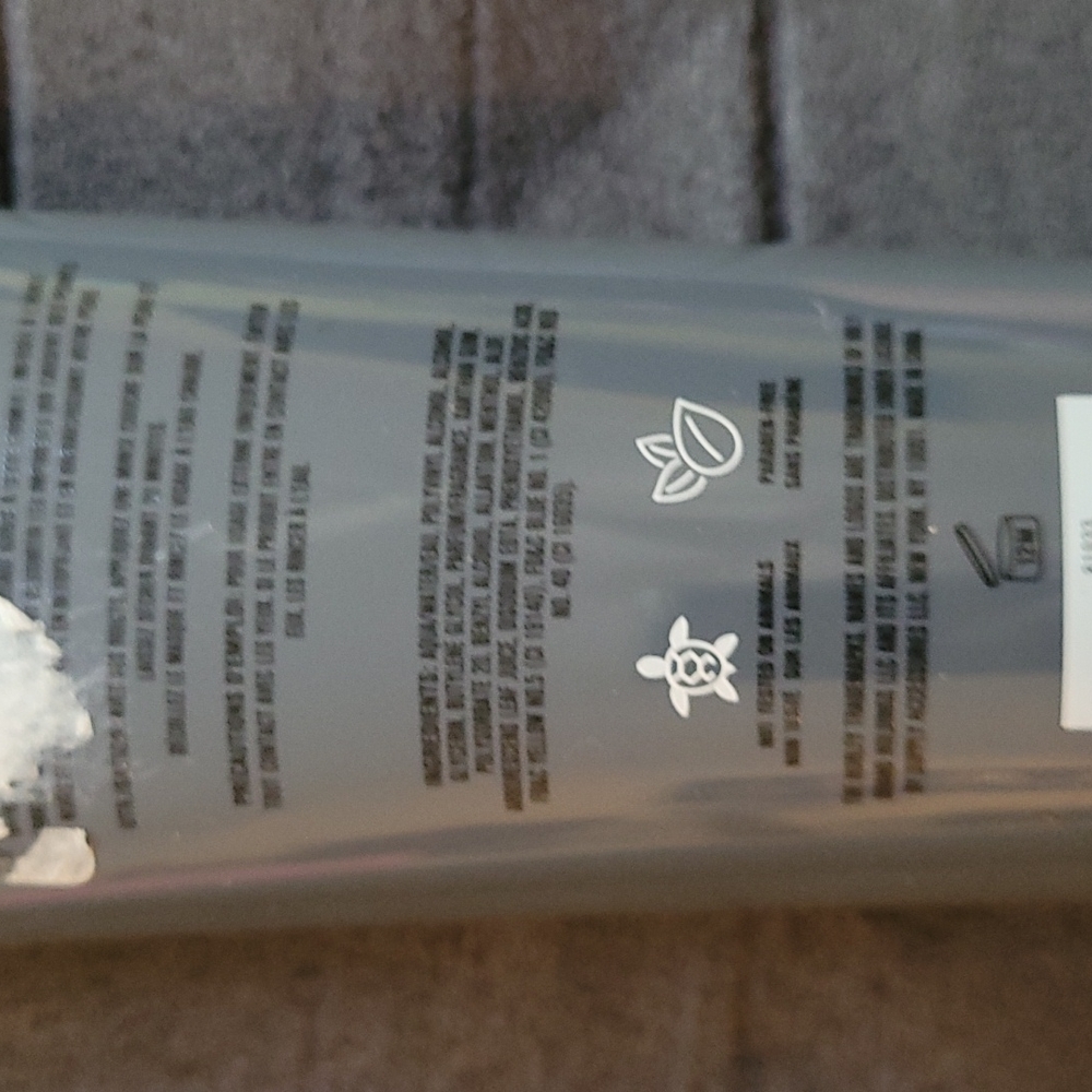 Hurley for Men peel-off mask - Picture 3 of 3